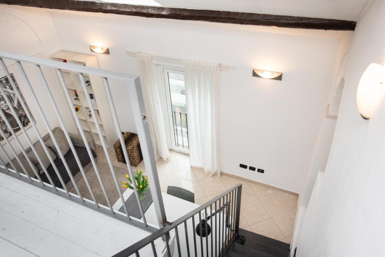 شقة Cozy Loft In A Fashion District Of ميلان المظهر الخارجي الصورة