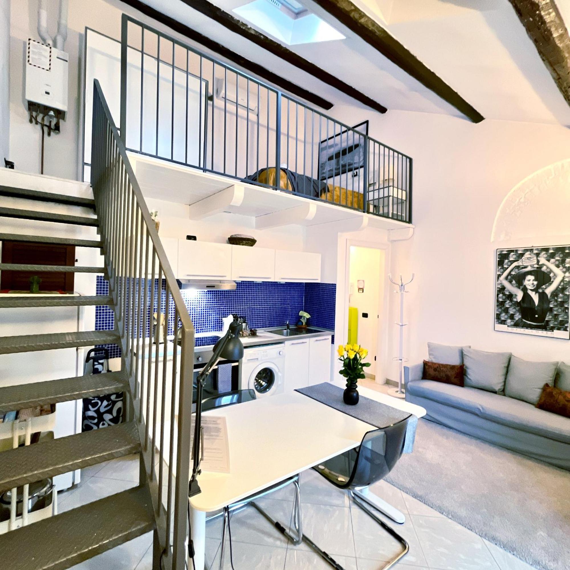 شقة Cozy Loft In A Fashion District Of ميلان المظهر الخارجي الصورة